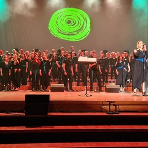 Koncert o 30. godišnjici postojanja zbora Izvor u Koncertnoj dvorani Vatroslava Lisinskog